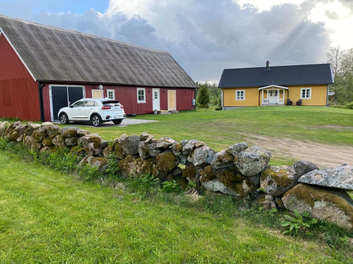Skog Fegen Naera Ullared Villa Kültér fotó